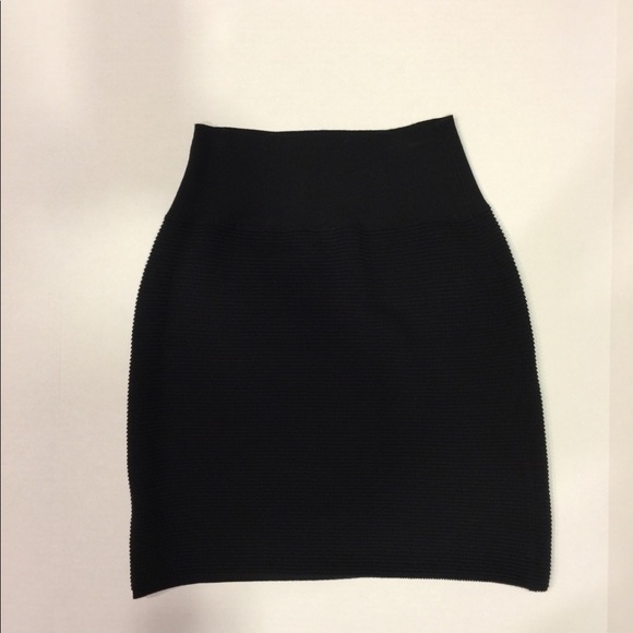 EILEEN FISHER SHORT SKIRT - Picture 2 of 6
